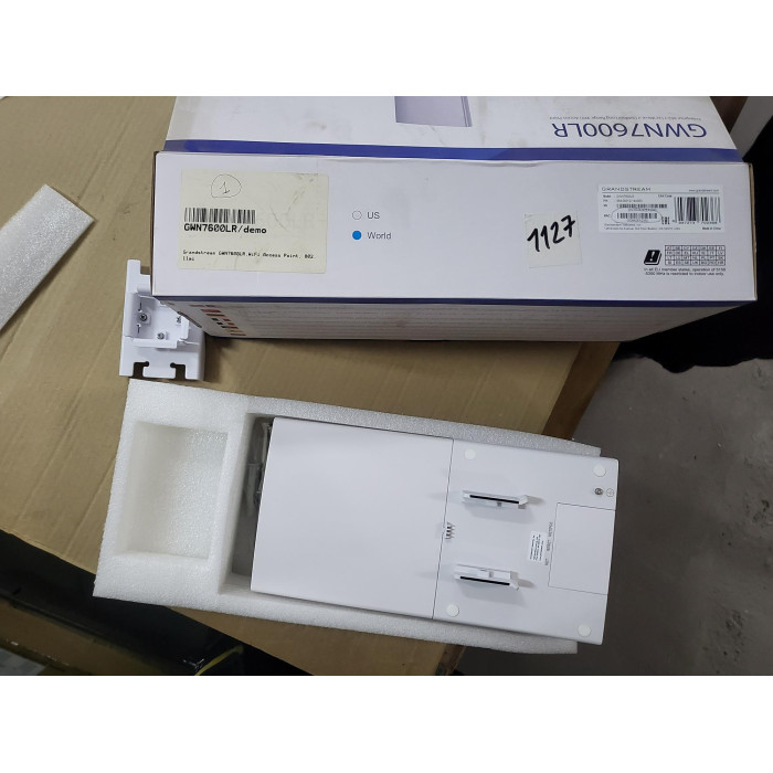 Grandstream GWN7600LR,WiFi Access Point, 802.11ac<br>802.11ac Wave-2 Outdoor WiFi Access Point with Long Range. This long-range WiFi access point is designed specifically for extended coverage. Its waterproof housing and heat-resistant technology make it 