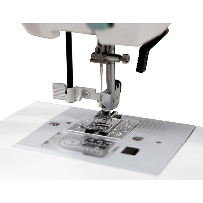 Janome HD 6130 белый, зеленый