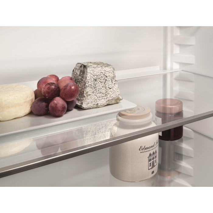 Liebherr ICNSf 5103 белый