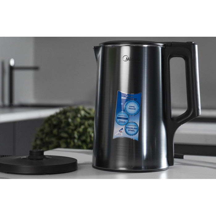 Электрочайник Midea MK-8065 черный