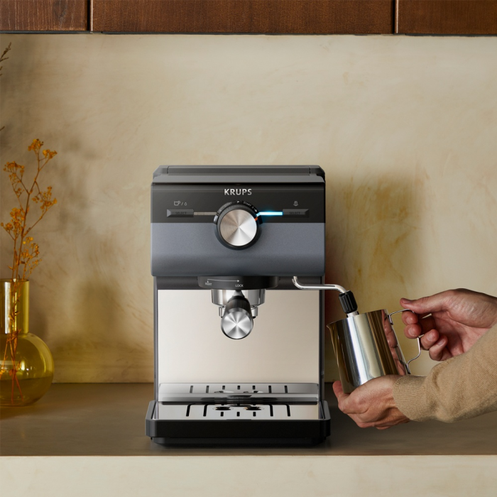 Кофеварка Krups Authentic+XP384G10 черный, серебристый