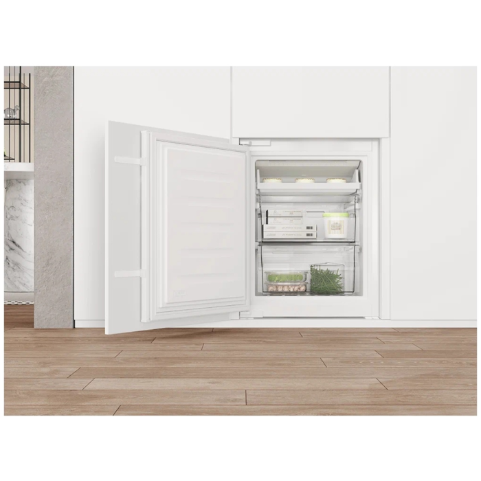 Whirlpool WHIRLPOOL WHC 20T 352 белый