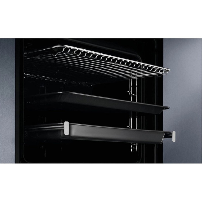 Electrolux EOF 3H70 X черный, серебристый