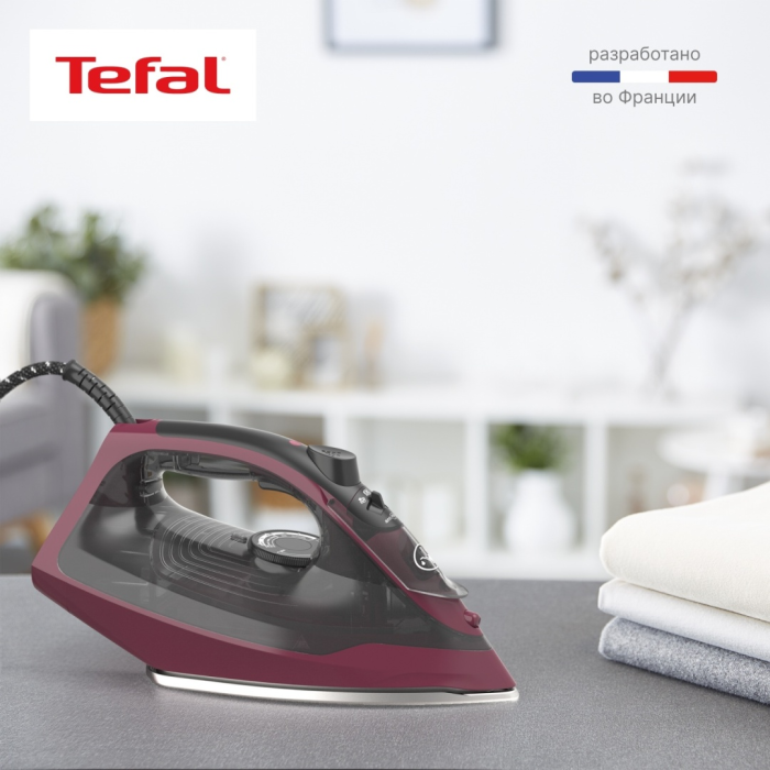 Tefal Express Steam FV2846E0 черный, красный