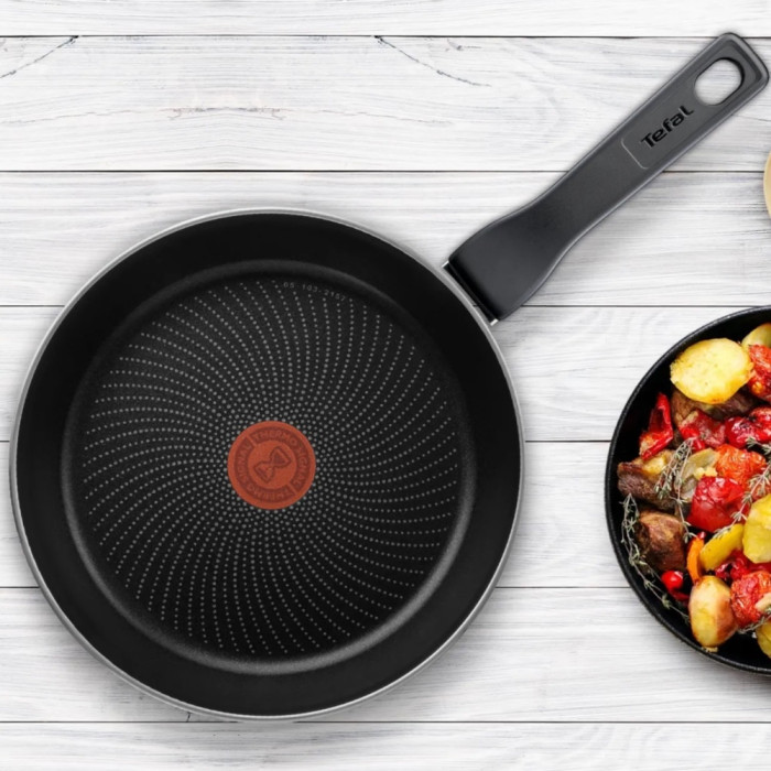 Сковорода Tefal Ultra+ 26 см с антипригарным покрытием, алюминий