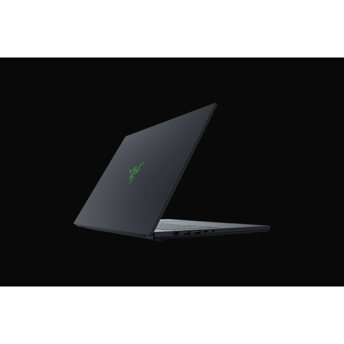 Razer Blade 18 18' / 32 Гб / SSD 1000 Гб / Win 11 Home / RZ09-05297ER3-R3E1