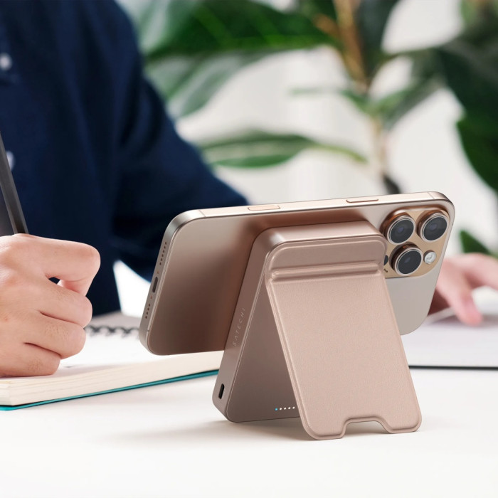 Внешний аккумулятор Satechi OntheGo Qi2 10K Magnetic Power Bank with Stand 10000 мАч 20 Вт розовый