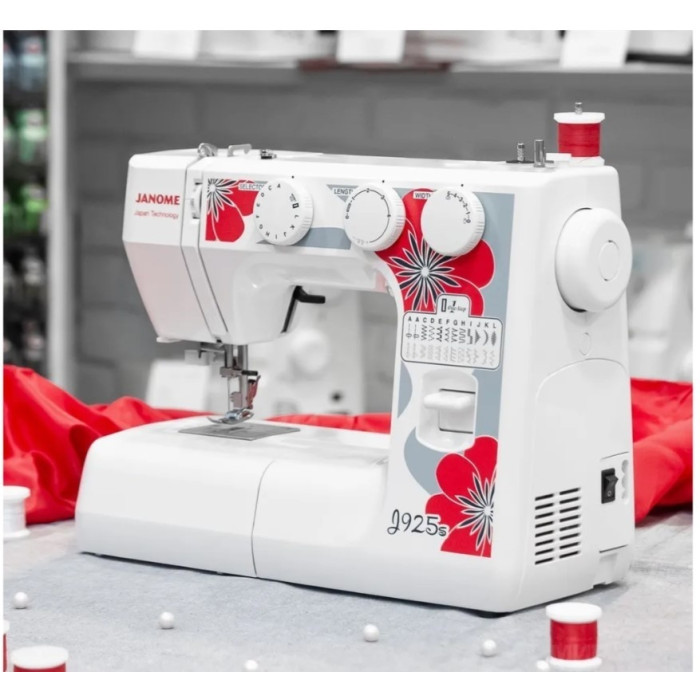Janome J925S белый, красный