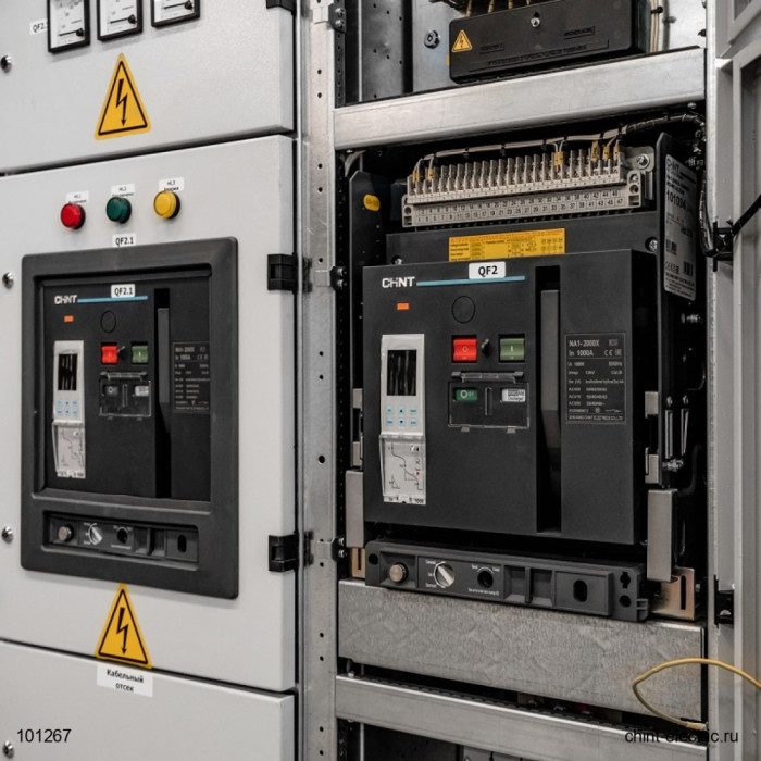 CHINT автоматический выключатель NA1-1000-1000M/3P выдвиж., 1000A, 42 kA, AC220В тип М