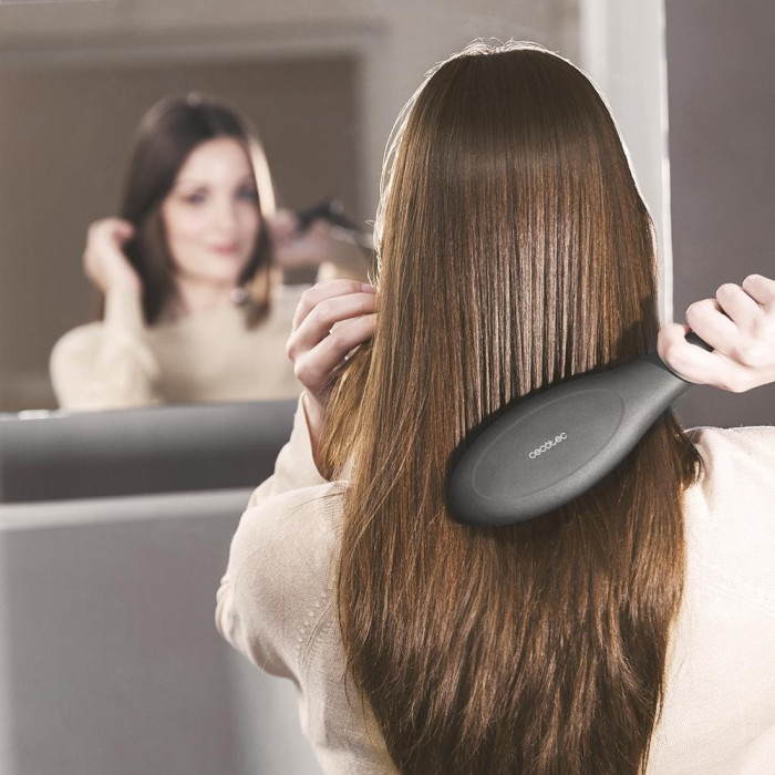 Cecotec InstantCare 900 Perfect Brush фен-щетка черный
