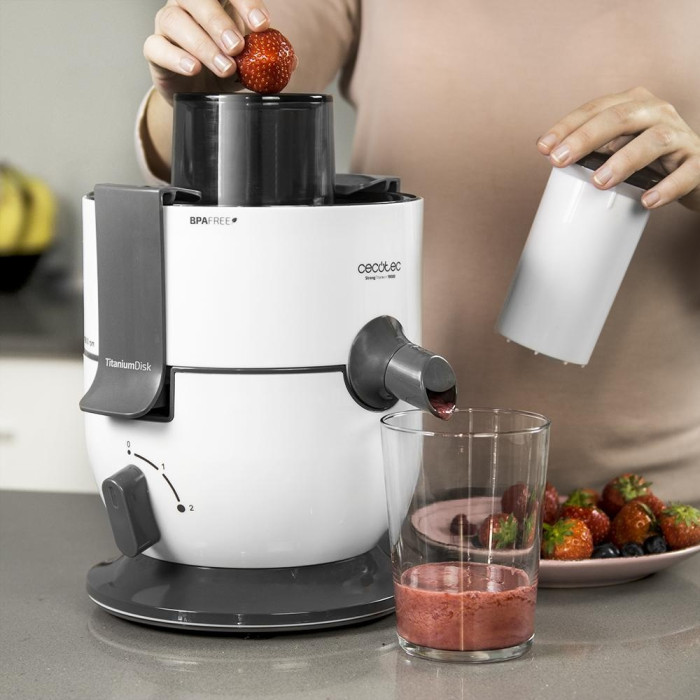 Соковыжималка Cecotec Strong Titanium 19000 белый