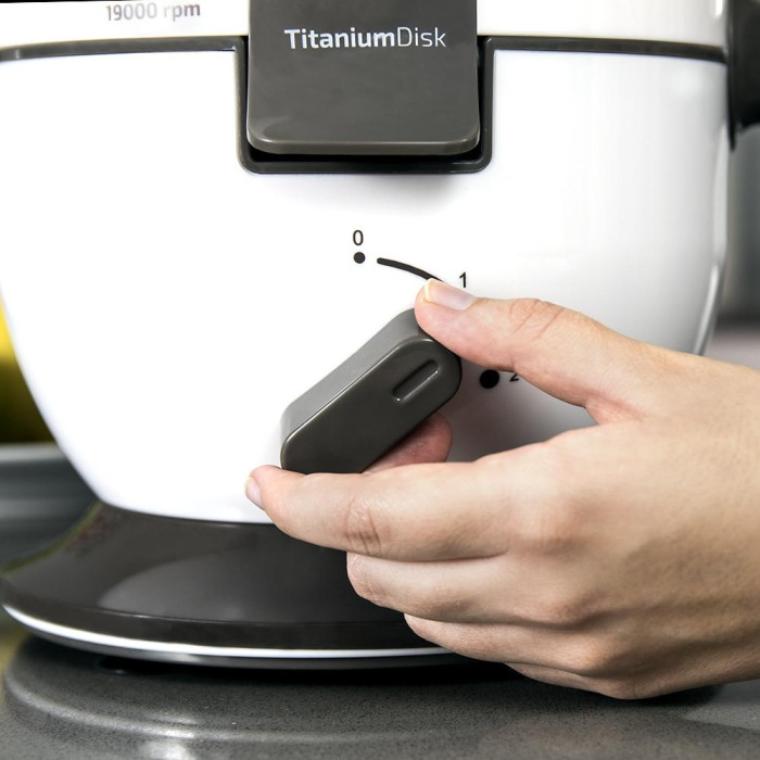 Соковыжималка Cecotec Strong Titanium 19000 белый