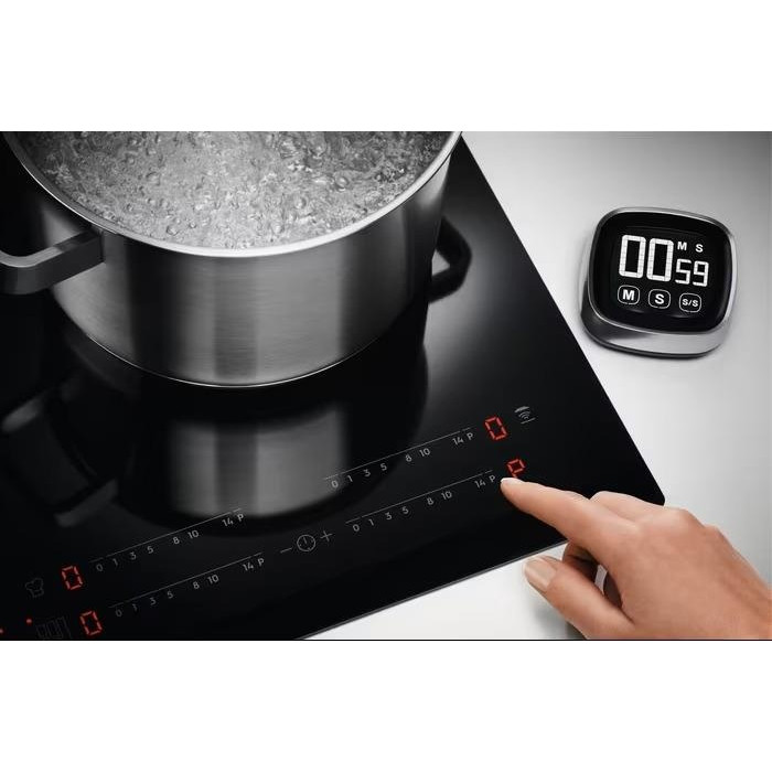 Electrolux EIV 63443 черный