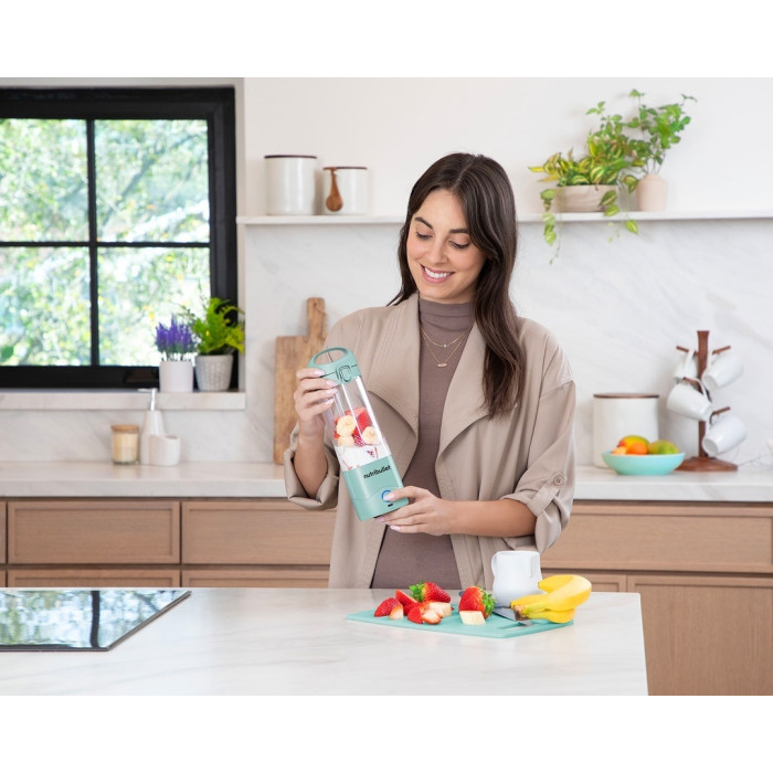 Блендер портативный NutriBullet NBP003LBL голубой