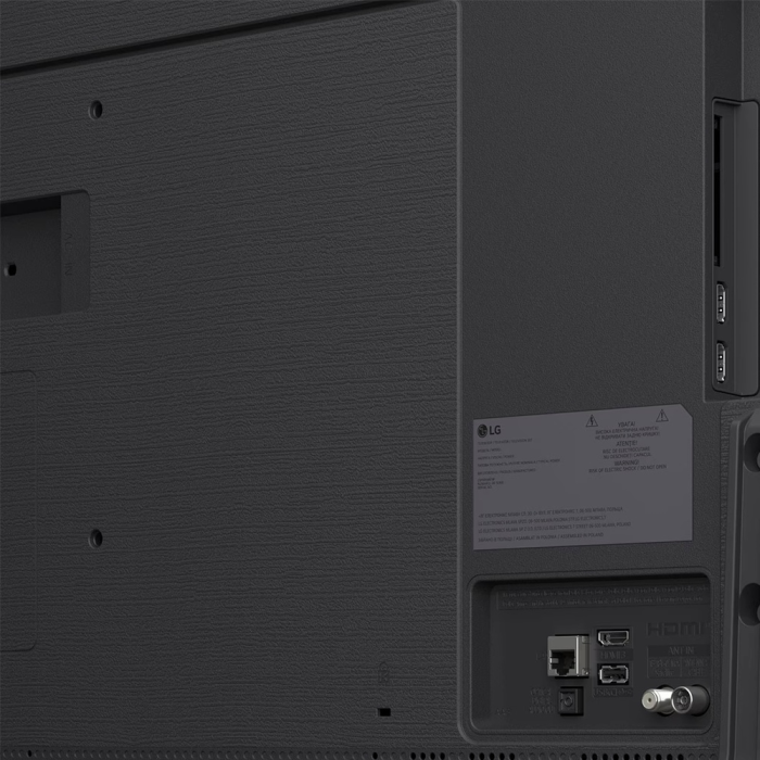 LG 55QNED82A6B 140 см черный