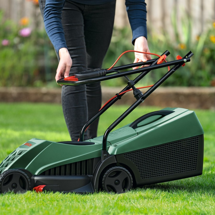 Газонокосилка колесная Bosch Easy Rotak 32-205