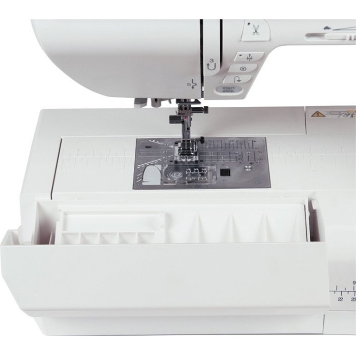 Elna Expressive 860 белый