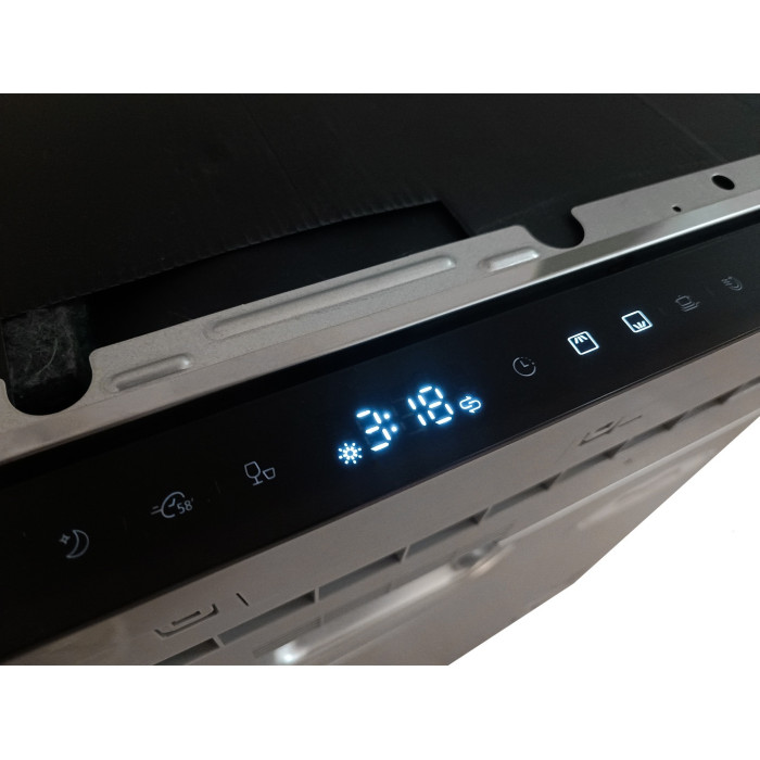Midea MDWB-6018TF серебристый