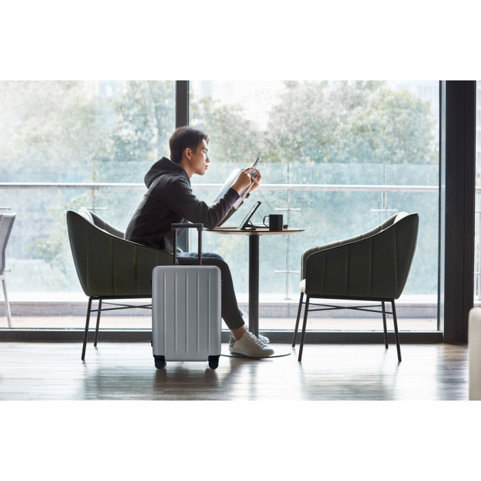 Чемодан NinetyGo Danube Luggage 28 поликарбонат 100 л серый