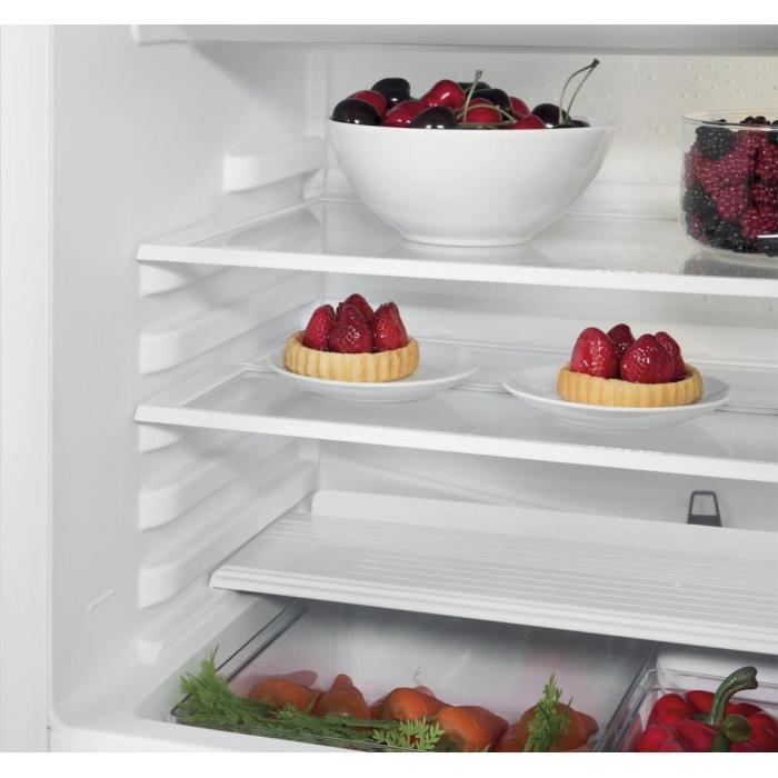 Whirlpool WBUF 011 белый