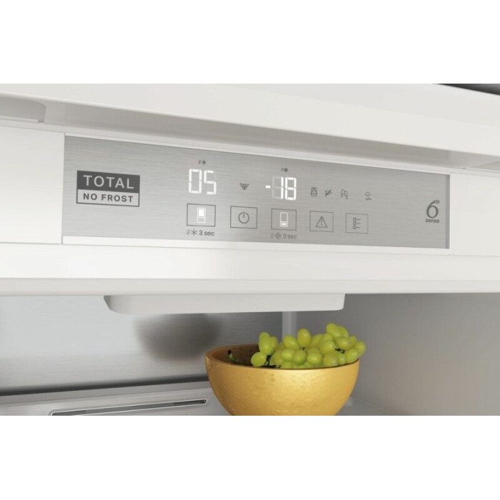 Whirlpool WHC 20T 573 белый