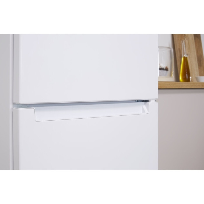 Indesit DS 4180 W белый