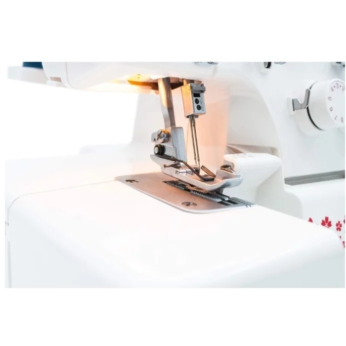 Оверлок Janome HQ-075D белый