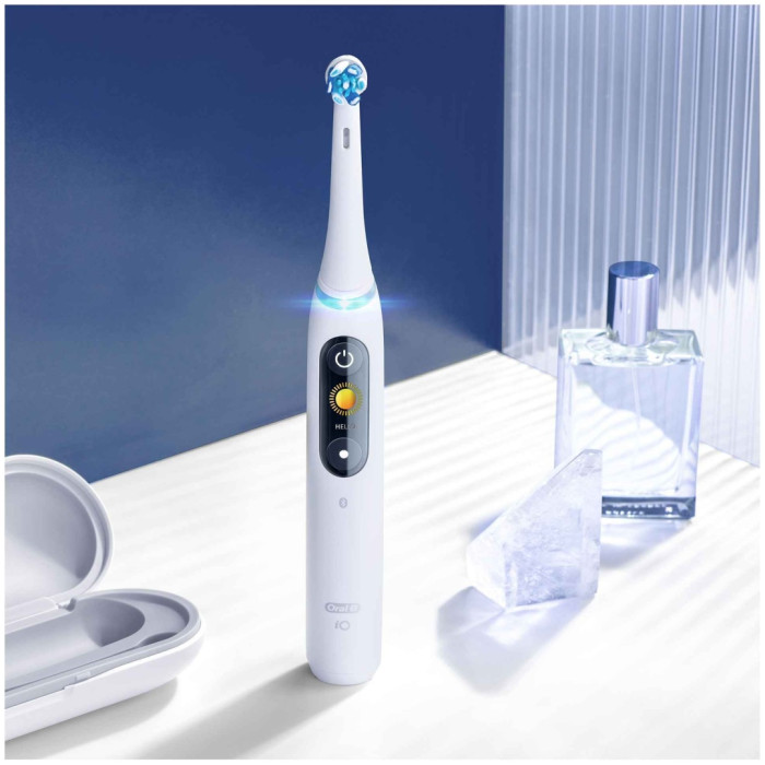 Oral-B iO Ultimate Clean White стандартная 2 шт