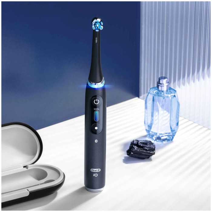 Oral-B iO Ultimate Clean Black стандартная 2 шт