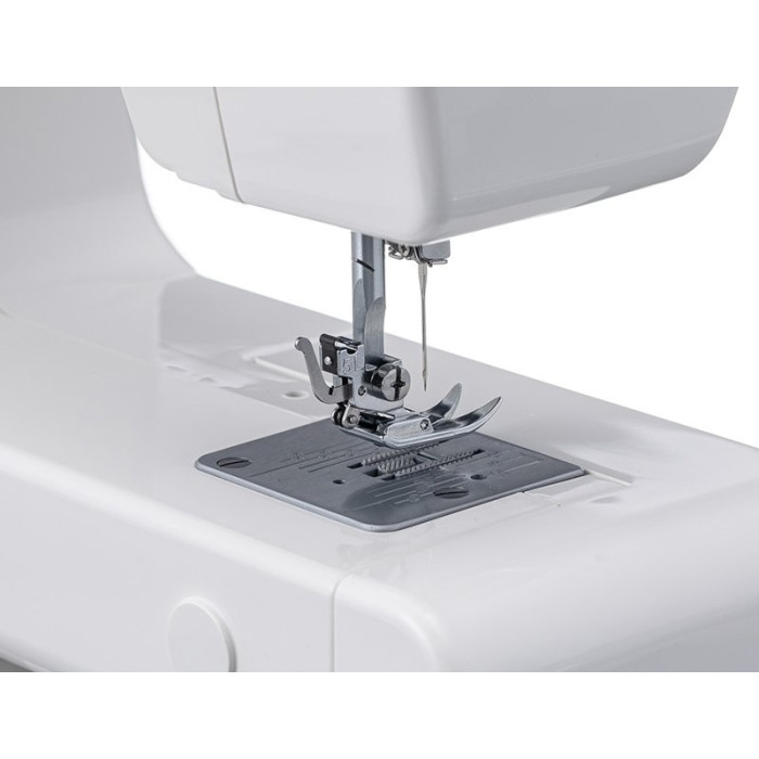 Janome Art 67 белый