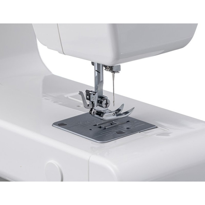 Janome 1388 белый