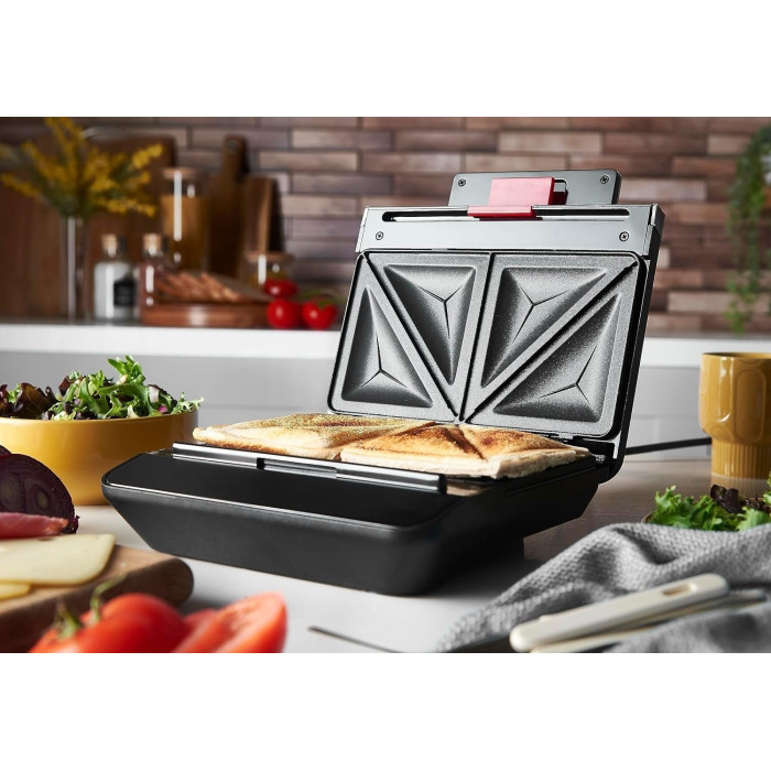 Сэндвичница Russell Hobbs 26800-56 черный
