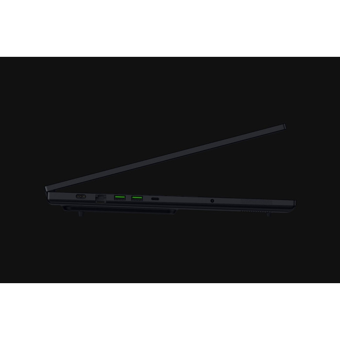 Razer Blade 16 16" / 32 Гб / SSD 1024 Гб / Win 11 Home / RZ09-05286EN3-R3E1