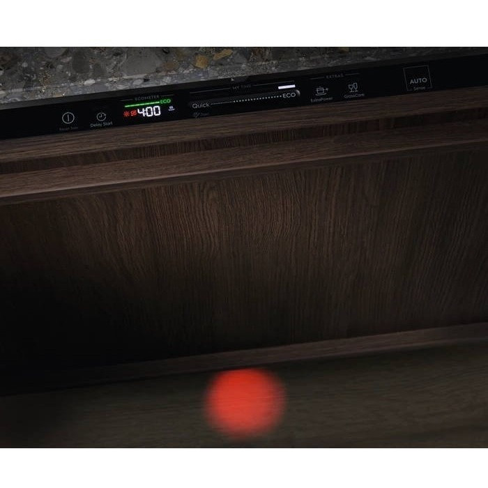 Electrolux EEM 48300 L белый