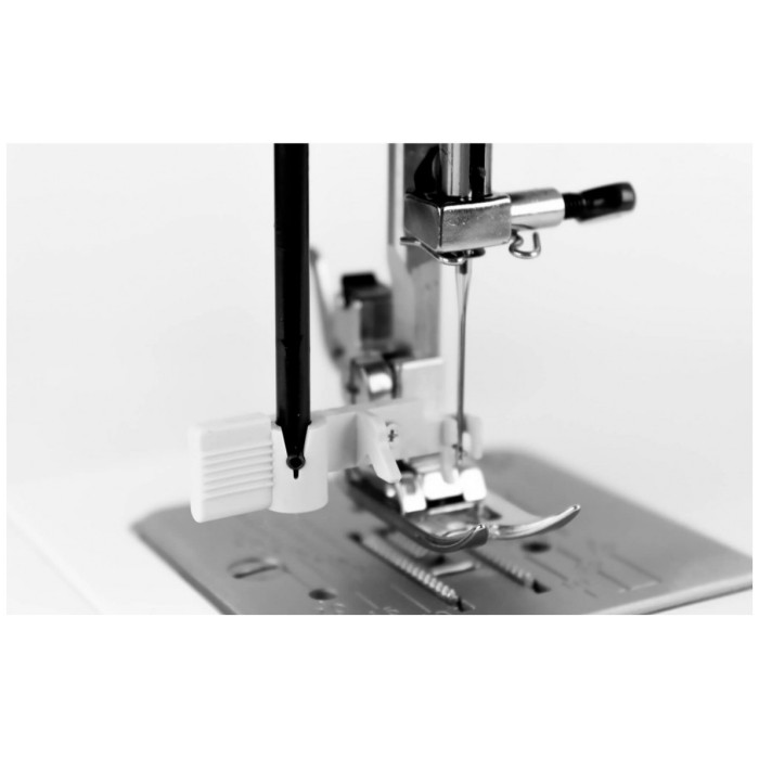 Janome Escape V-17 белый