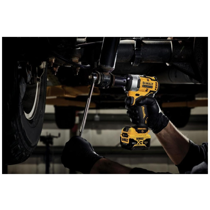 DeWALT гайковерт DCF901P1-QW