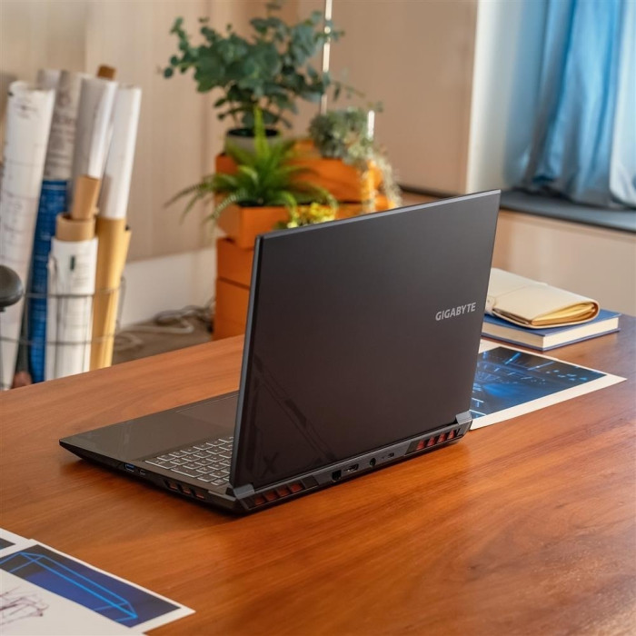 GIGABYTE G6X 16" / 16 Гб / SSD 512 Гб / DOS / 9MG-42KZ853SD