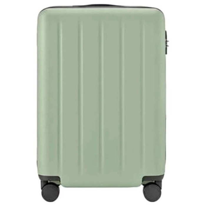 Чемодан NinetyGo Danube MAX luggage 28'' Green поликарбонат 100 зеленый