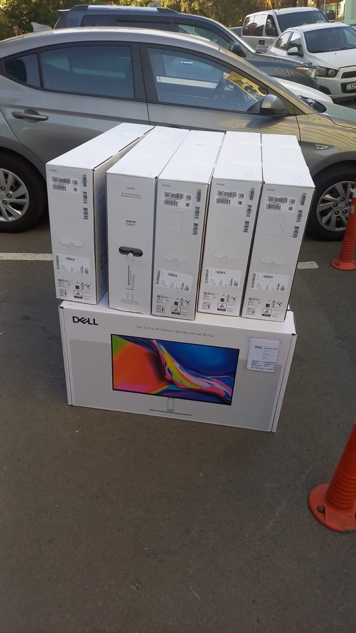 Монитор Dell 32 Plus и партия оборудования для проекта